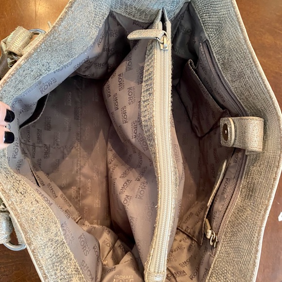 Michael Kors- Mercer style pewter purse - Picture 5 of 5